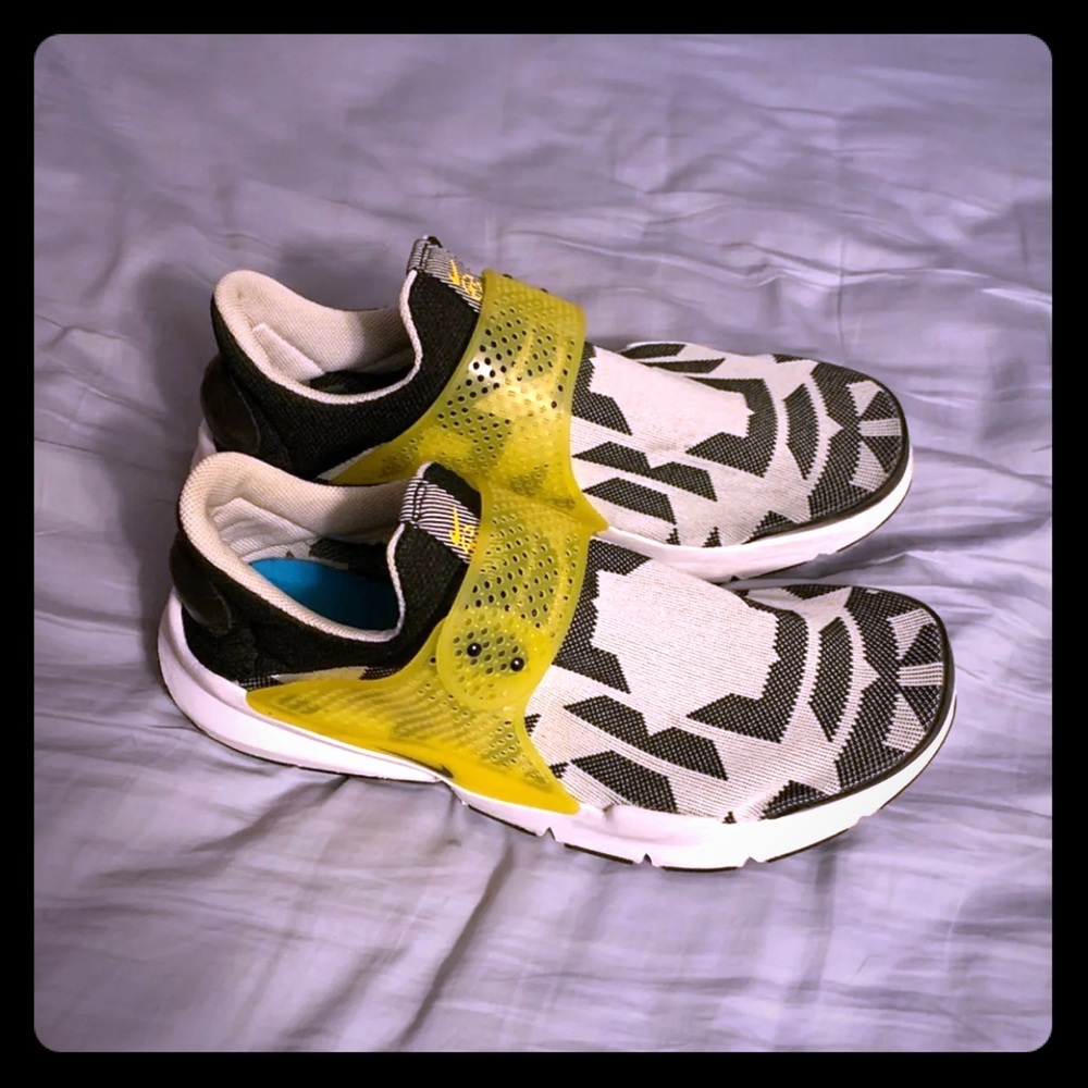 Nike sock dart N7